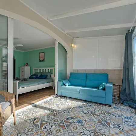 Sea Breeze And Rustic Terrace Charm Callao Salvaje